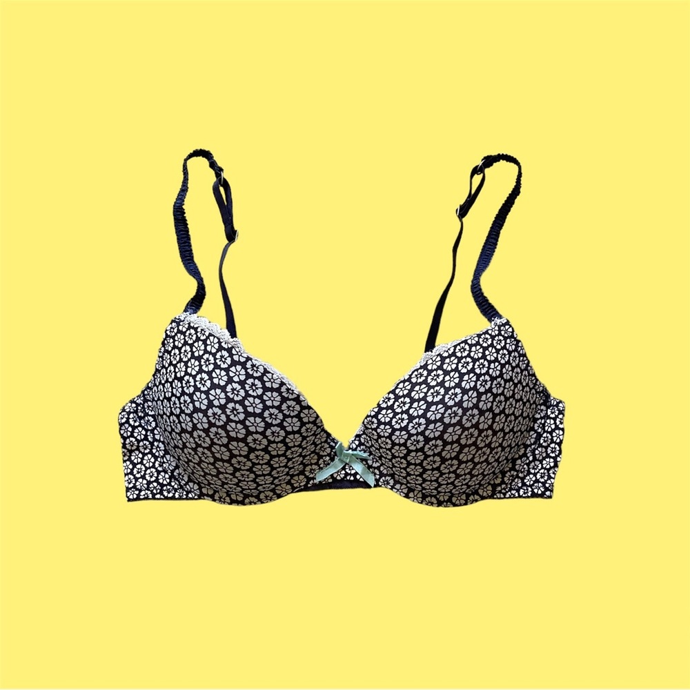 Navy blue with white daisy floral print bra